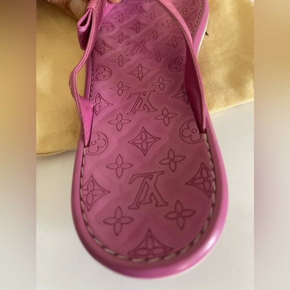 Louis Vuitton Rose Pink Monogram Ipanema Leather Flip Flop Sandals with dust bag - Picture 9 of 12